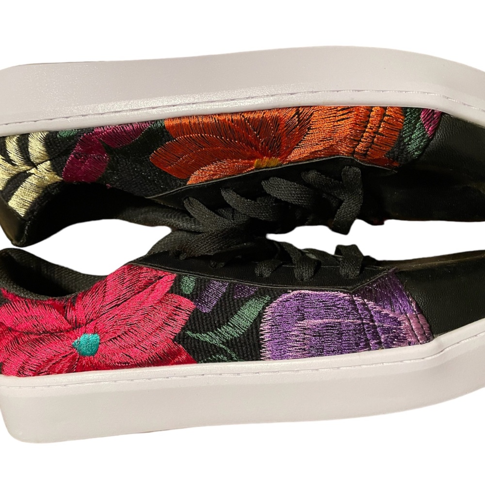 Embroidered Shoes, Tennis Shoes, Womens Embroidered Tennis Shoes, mexican Tennis